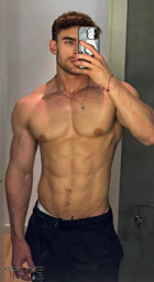 The Beautiful Male Body_TMG _F_014663