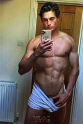 What's in YOUR Under- and Sportswear_TMG _F_014928