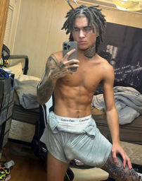 What's in YOUR Under- and Sportswear_TMG _F_014928