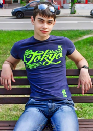 Young Men 18+ TMG _F_013629