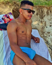 Young Men 18+ TMG _F_013629