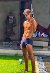 Young Men 18+ TMG _F_013629