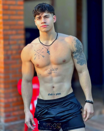 Young Men 18+ TMG _F_013629